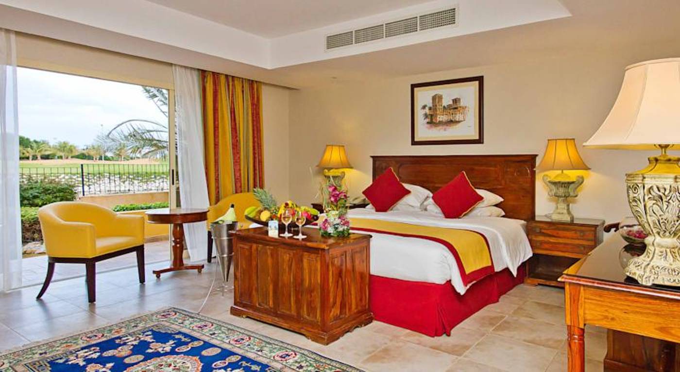 Al-Hamra-Village-Golf-Resort-Room-13