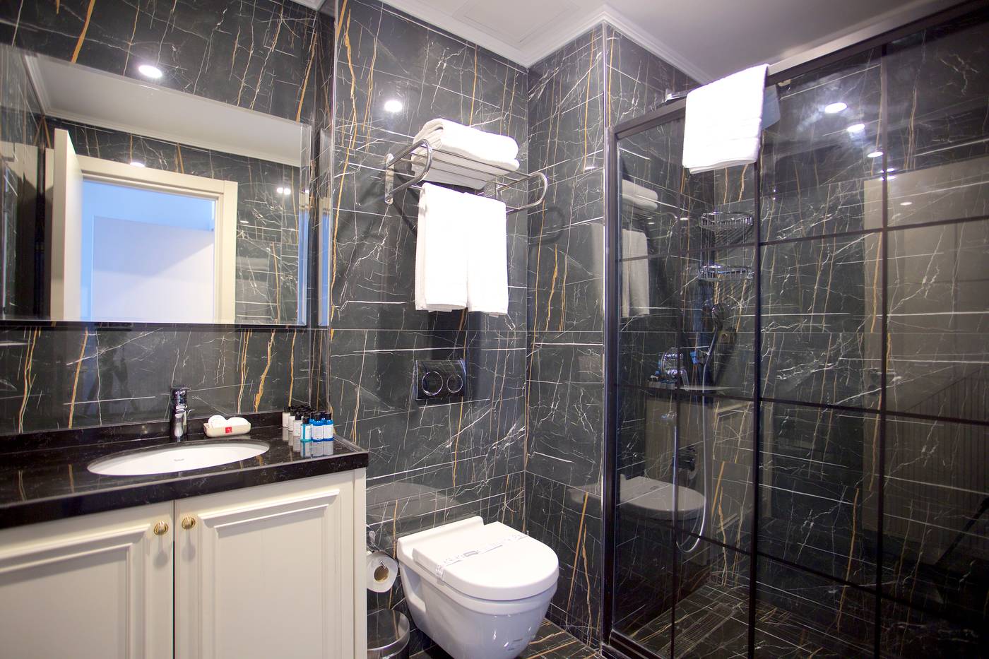 Princely-Suites-Room-42