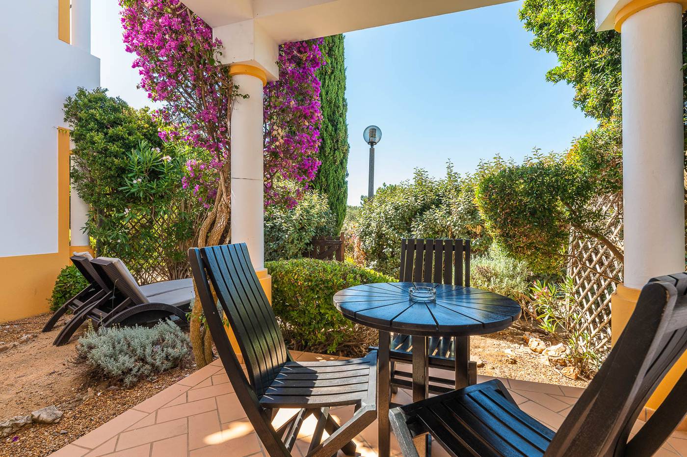 Vale-Del-Rei-Hotels-and-Villas-Room-12