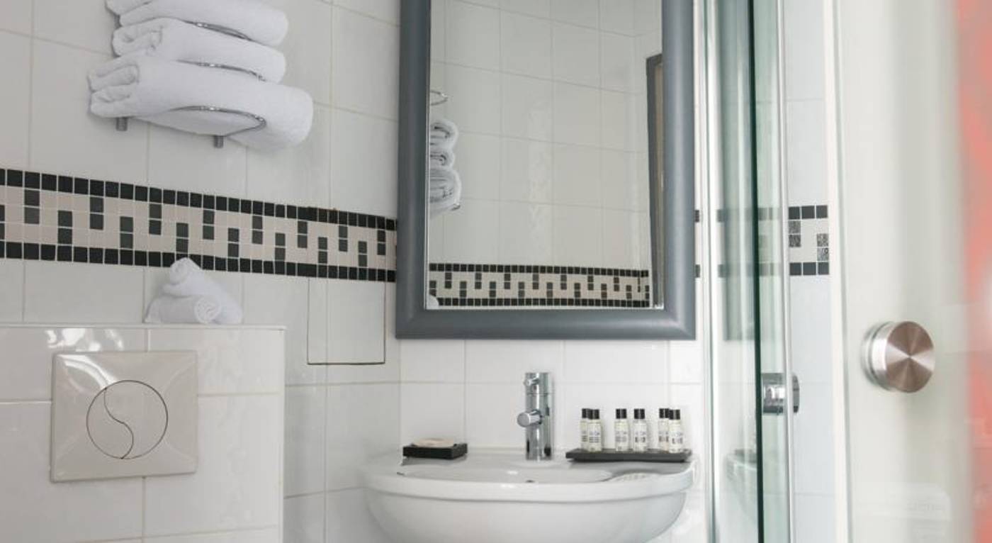 Apollon-Montparnasse-Room-17