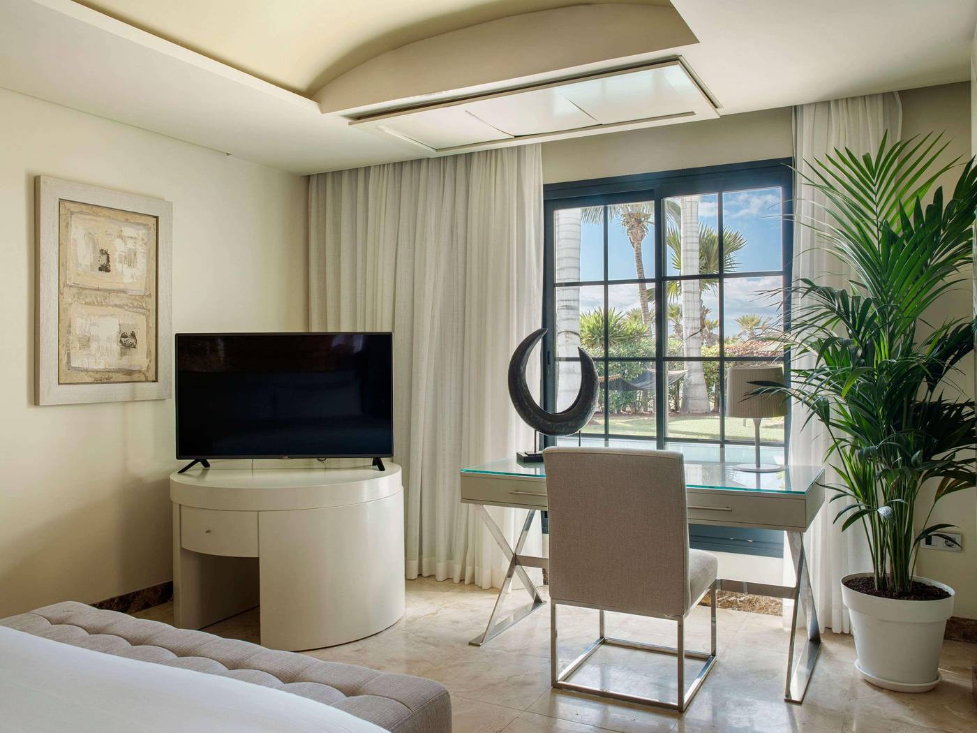 Gran-Melia-Palacio-de-Isora-Room-38