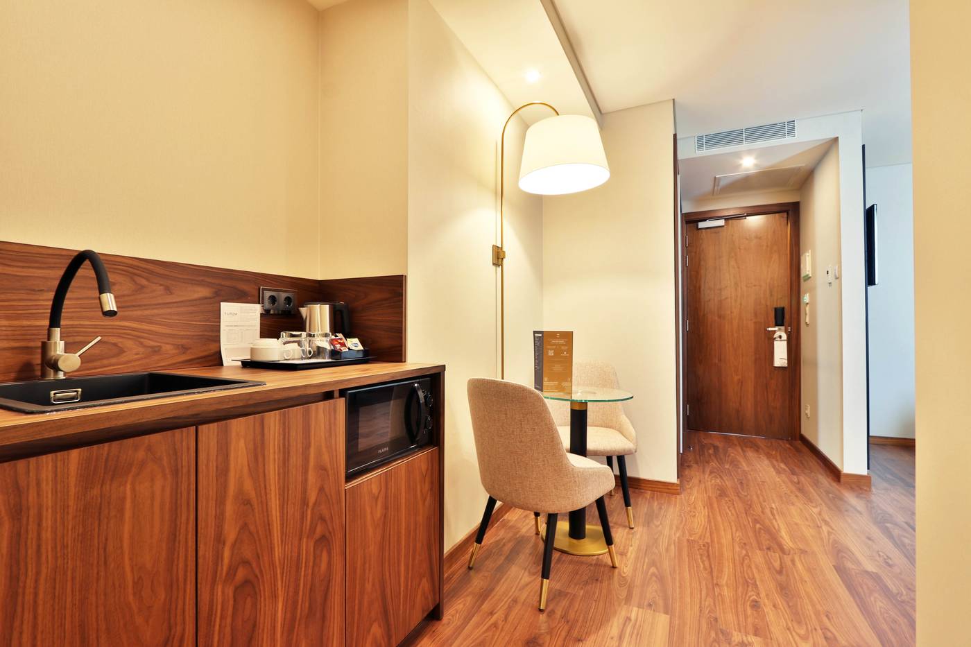 Turim-Iberia-Hotel-Room-2