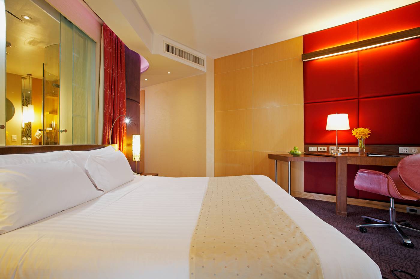 Centara-Grand-at-CentralWorld-Room-45
