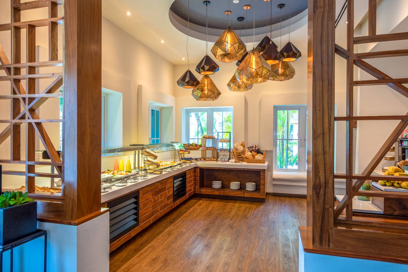 Hilton-Playa-del-Carmen-All-inclusive--The-Royal--Restaurant-74