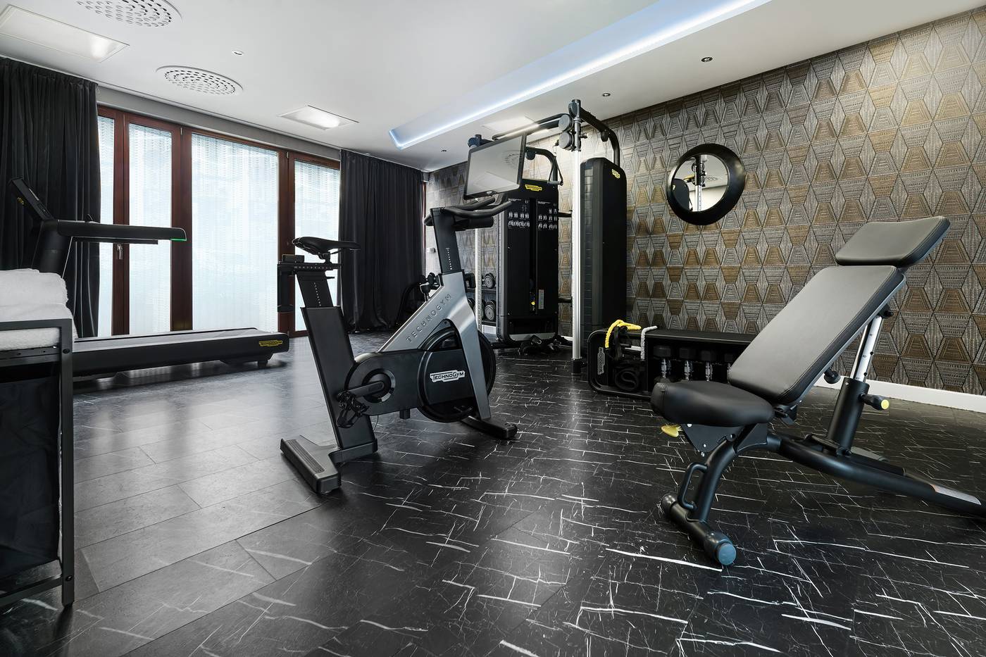 Leonardo-Boutique-Hotel-Krakow-City-Center-Sports-and-Entertainment-29