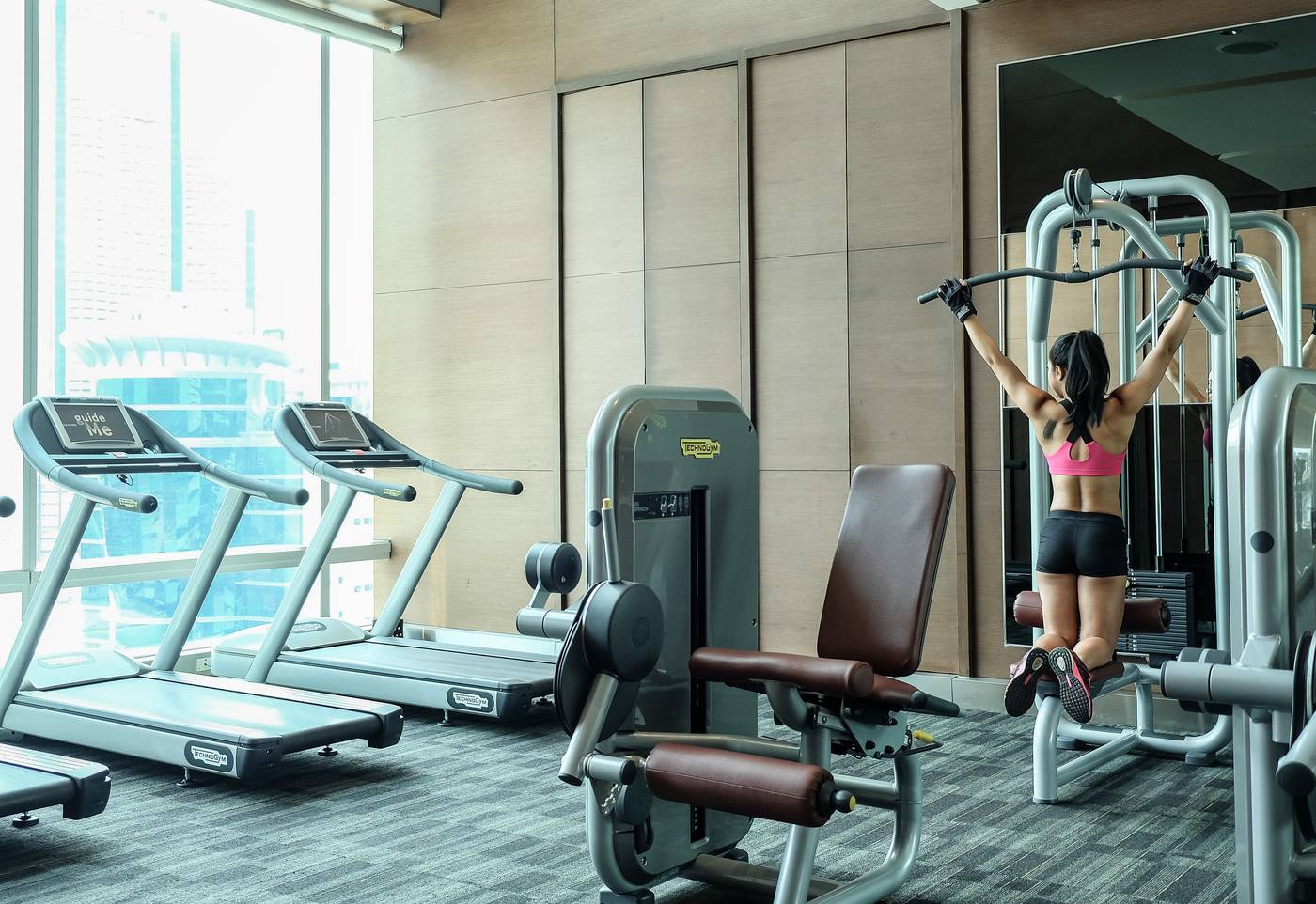 Eastin-Grand-Hotel-Sathorn-Bangkok-Sports-and-Entertainment-50