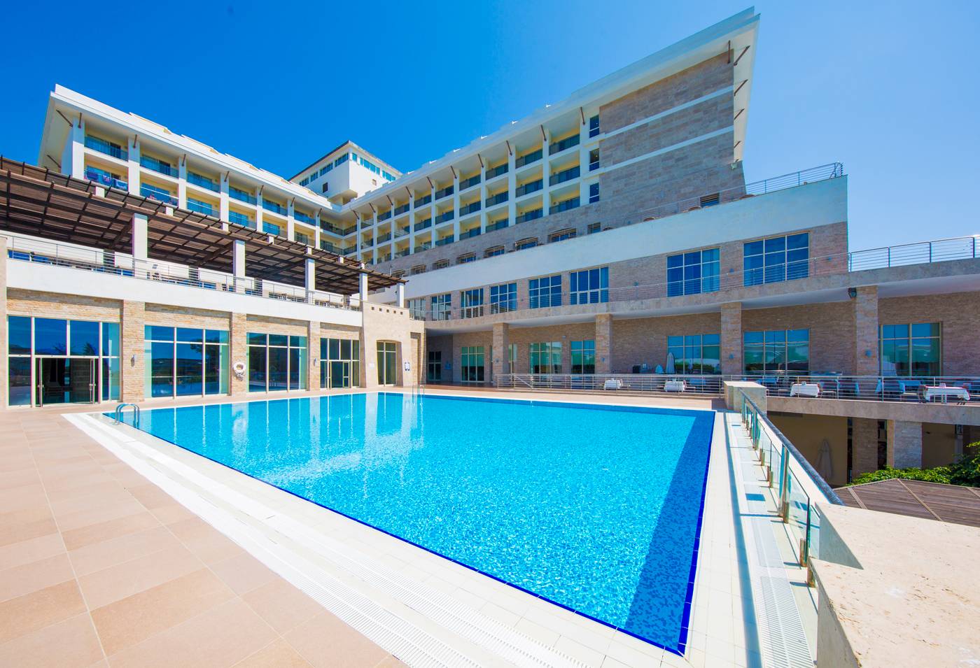 Horus-Paradise-Luxury-Resort-Pool-11