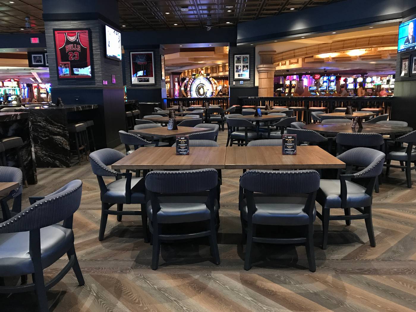 Treasure-Island-Restaurant-7