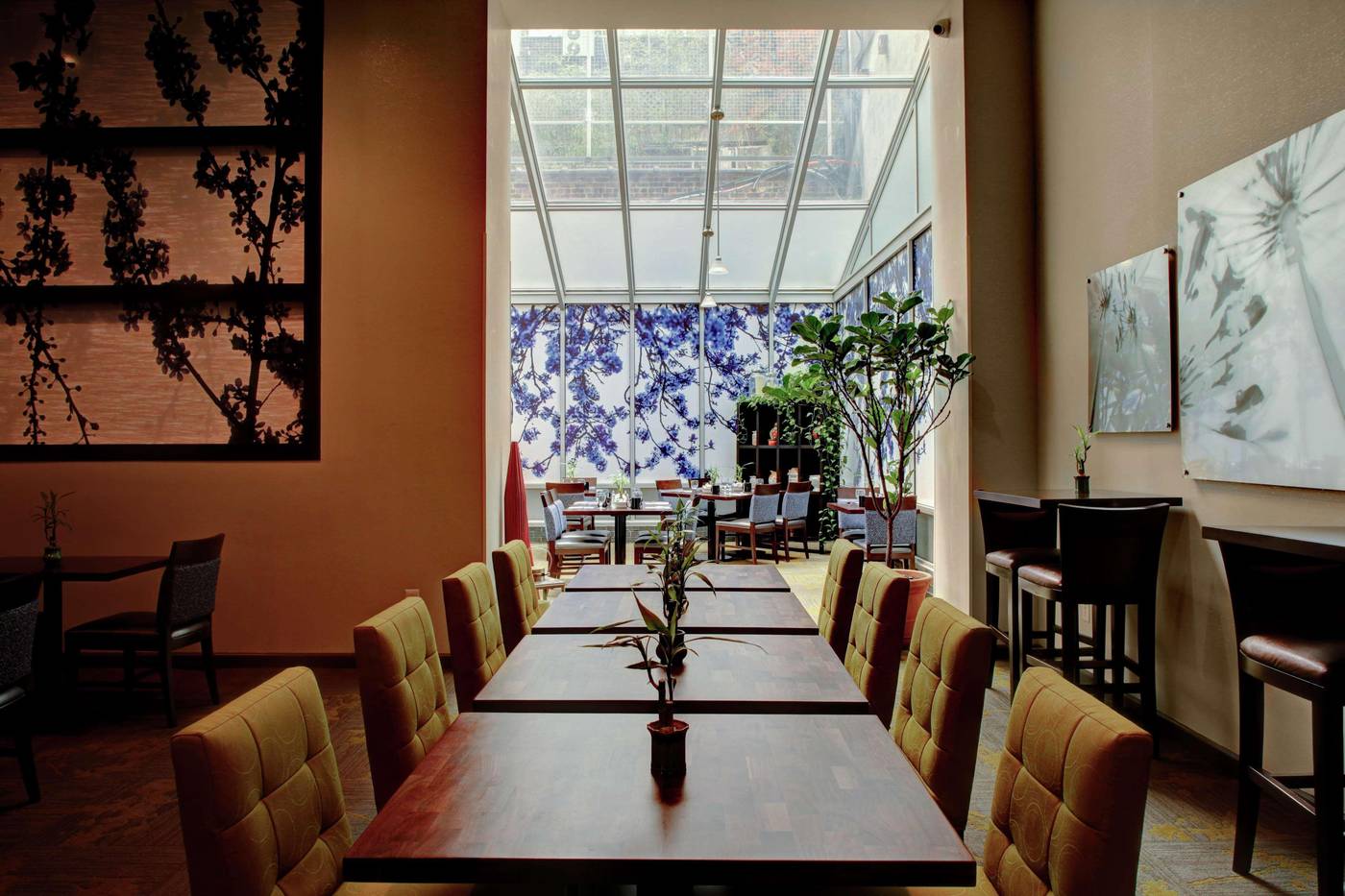 Hilton-Garden-Inn-Chelsea-Conferences-11