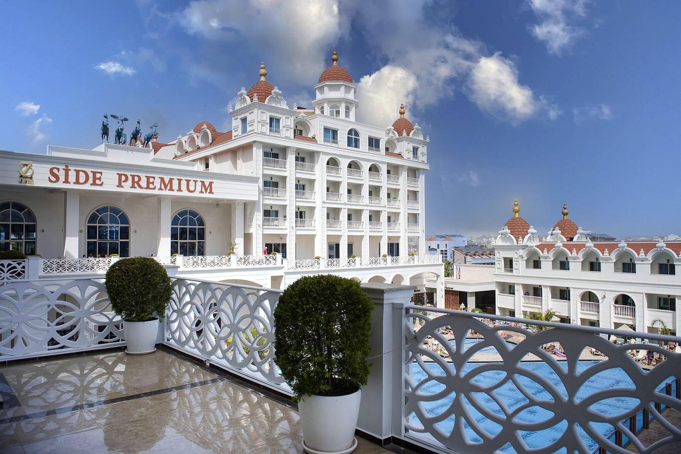 Side-Premium-General-view-10