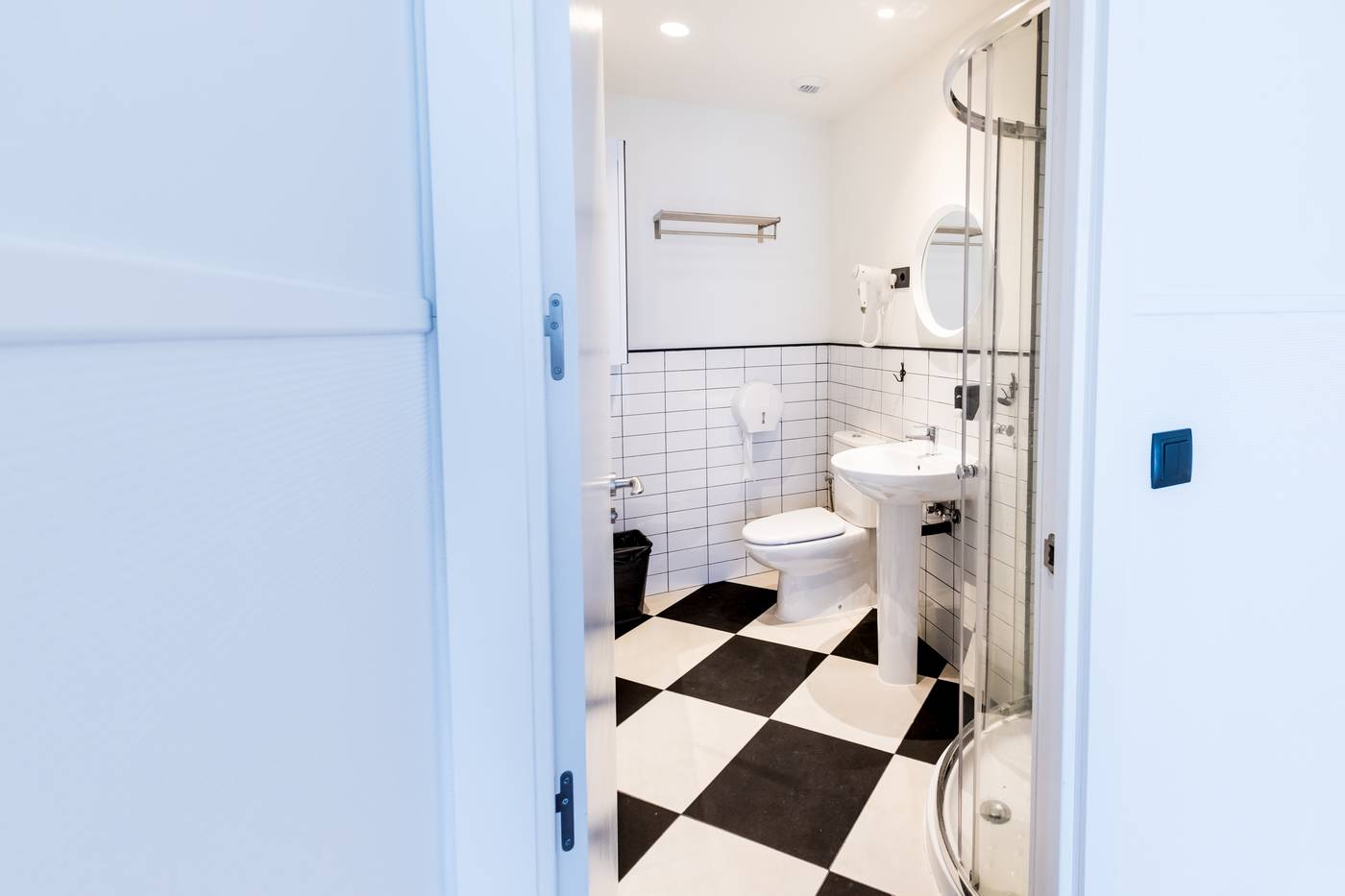 Far-Home-Bernabeu-Room-60