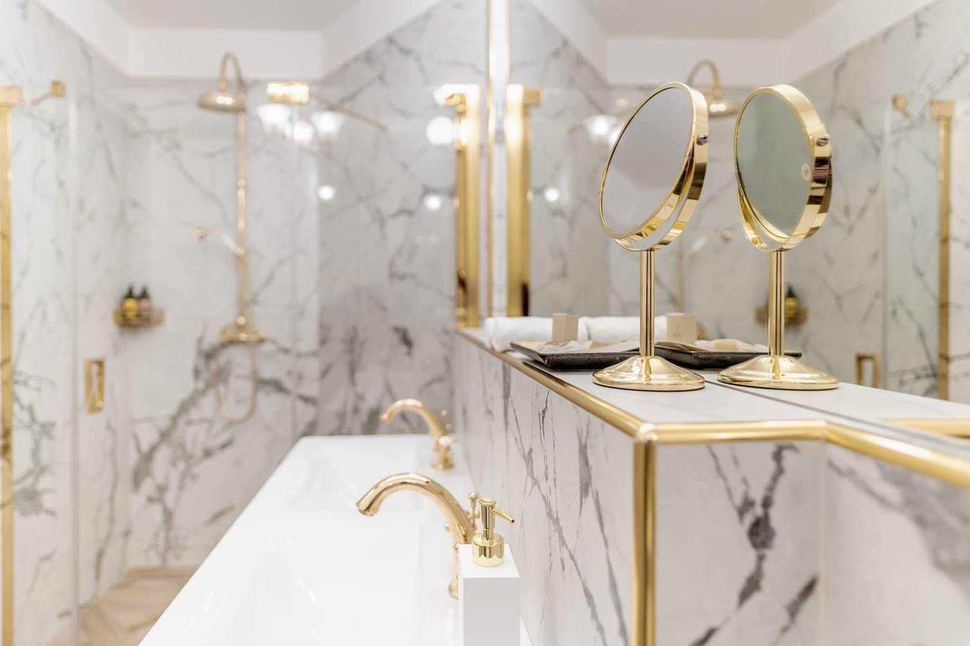 Hotel-H15-Francuski-Old-Town---Destigo-Hotels-Room-32