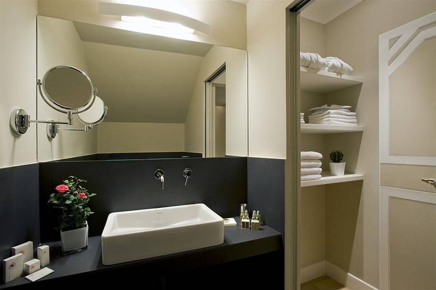 Crossing-Condotti-General-view-37