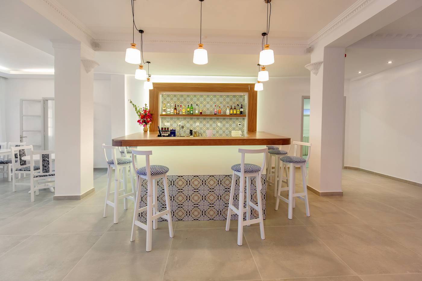 Rivari-Santorini-Bar-23