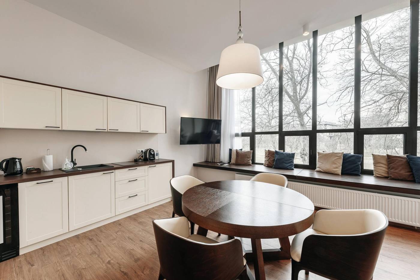 W-Sercu-Krakowa-Aparthotel-Room-9