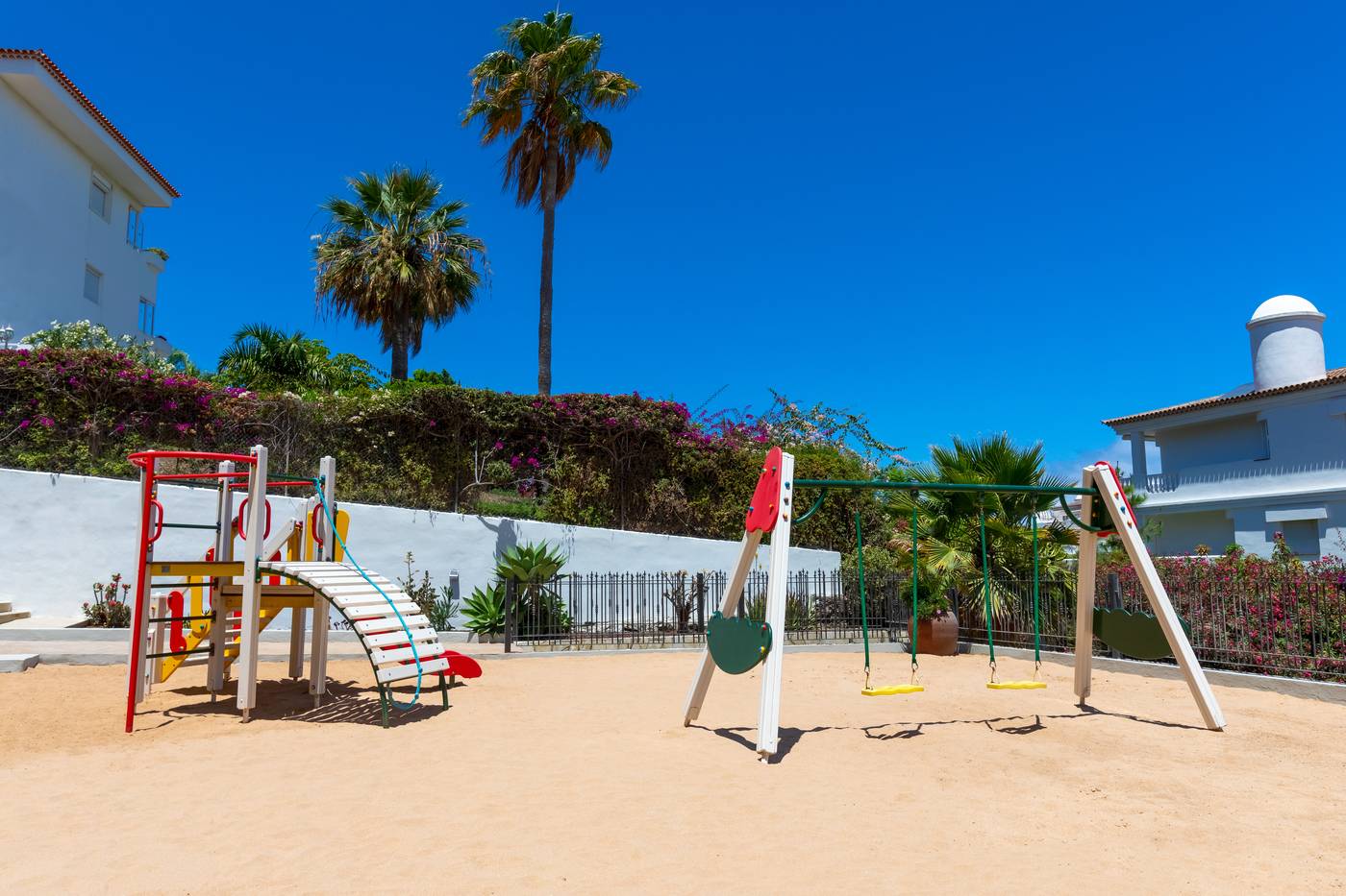 Riu-Garoe-Sports-and-Entertainment-38