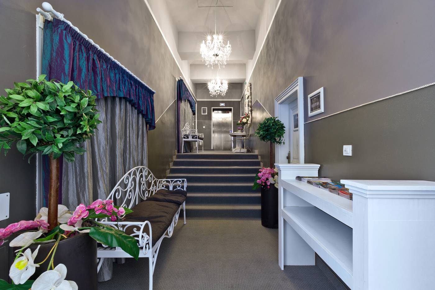 Royal-Prague-City-Apartments-Lobby-5