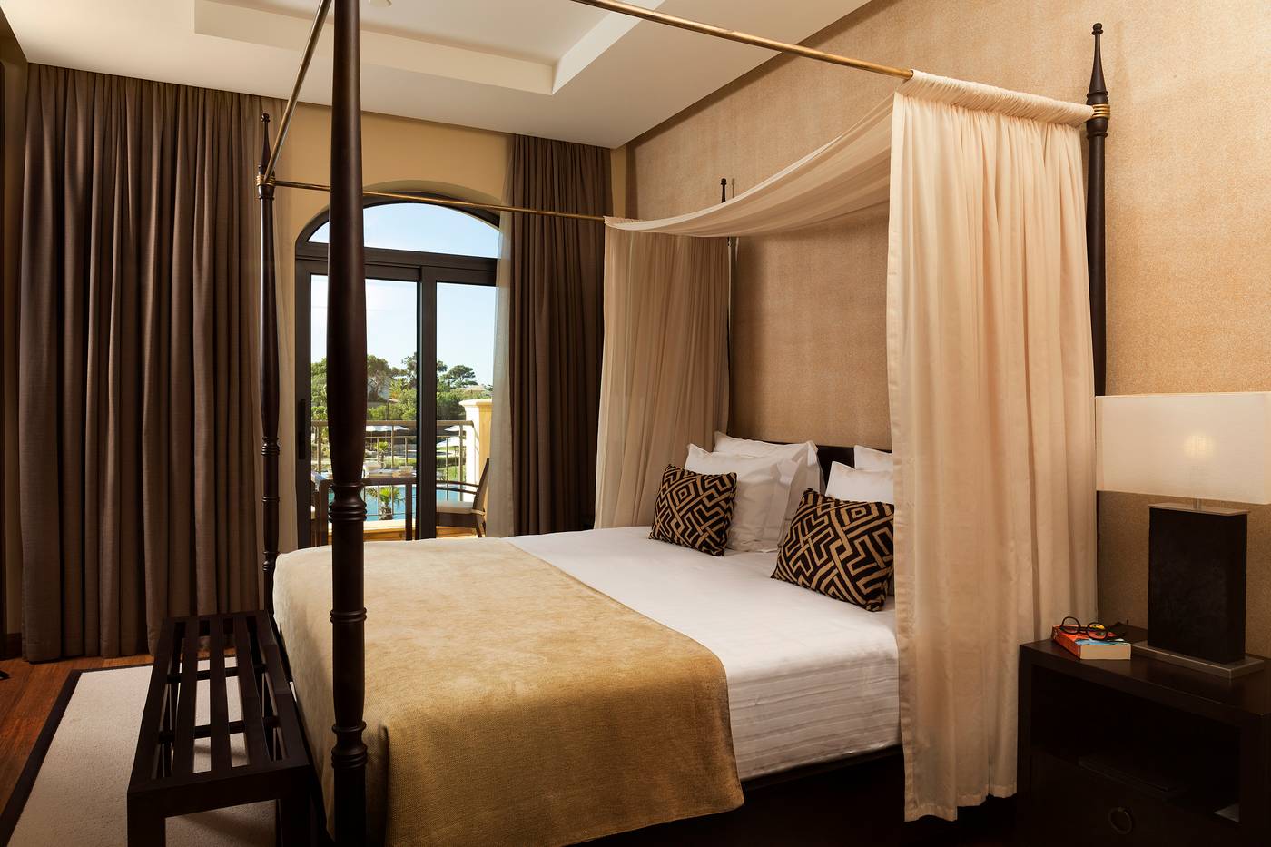 Cascade-Wellness---Lifestyle-Resort-Room-31