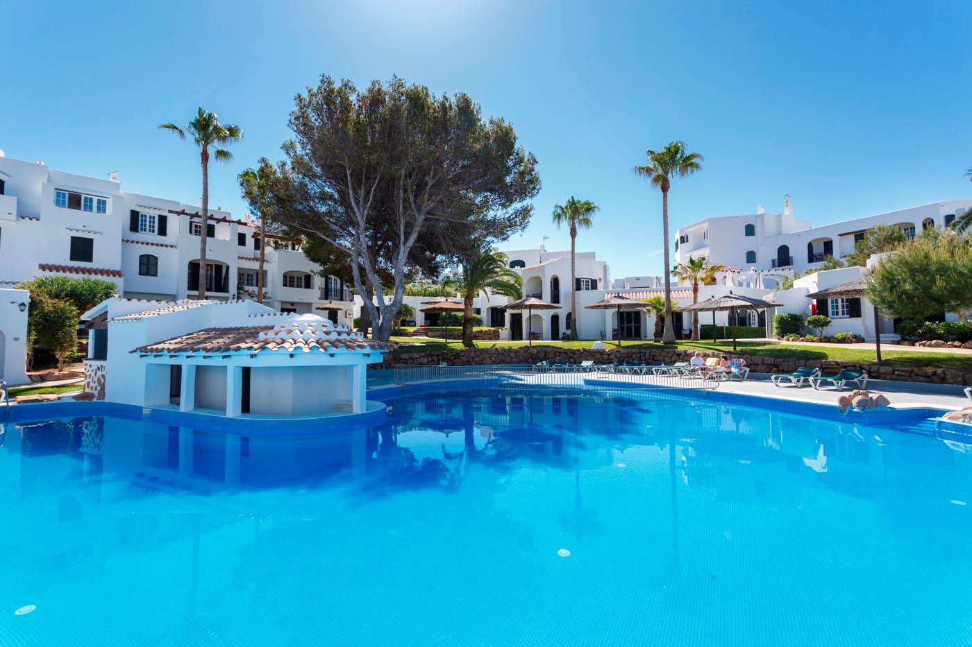 Carema-Garden-Village-Pool-2