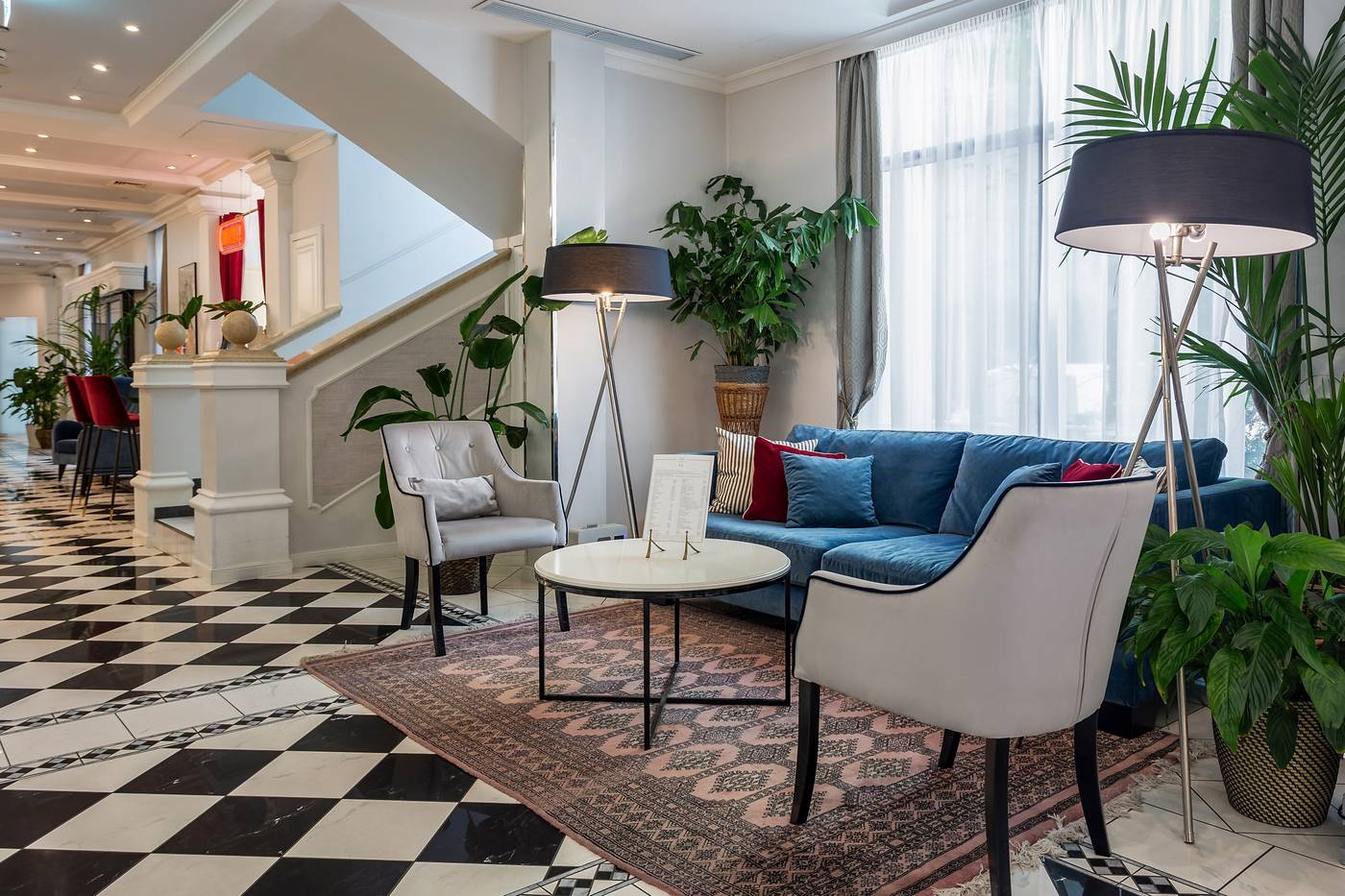 Queen-s-Court-Hotel-and-Residence-Lobby-1