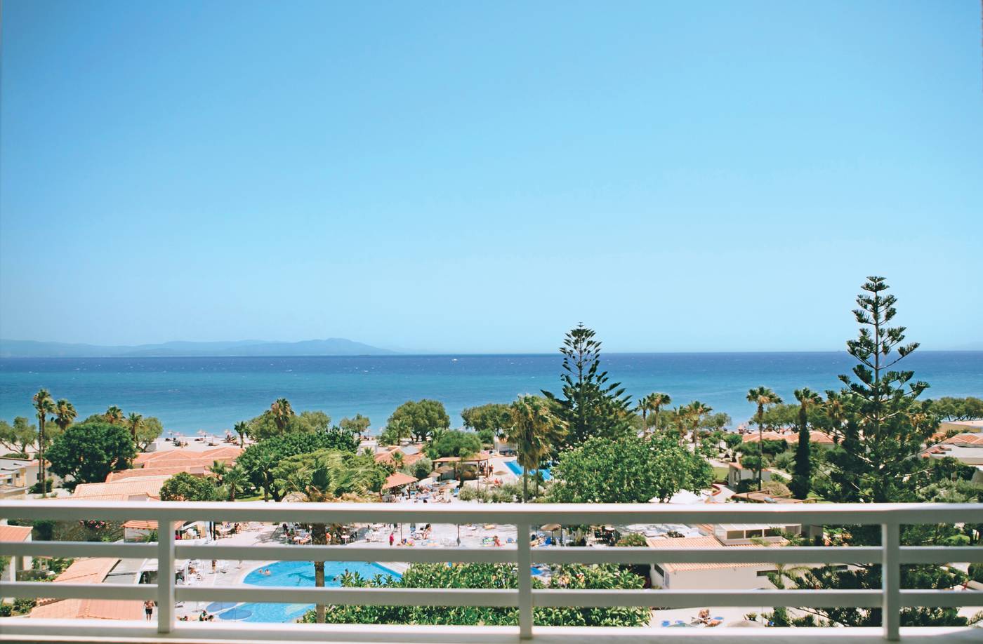 Atlantis-Hotel-Room-87