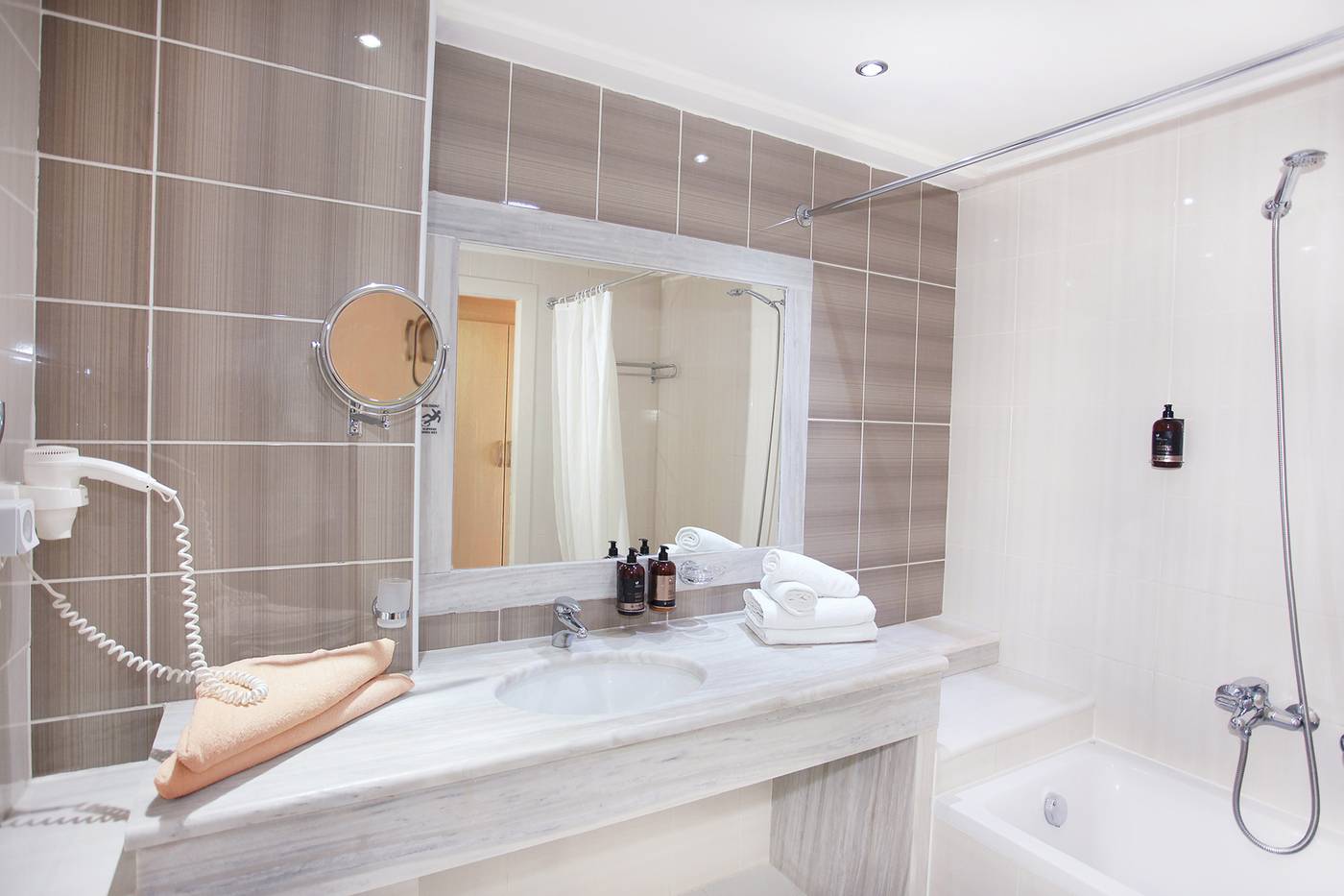 Grand-Blue-Beach-Hotel-Room-47