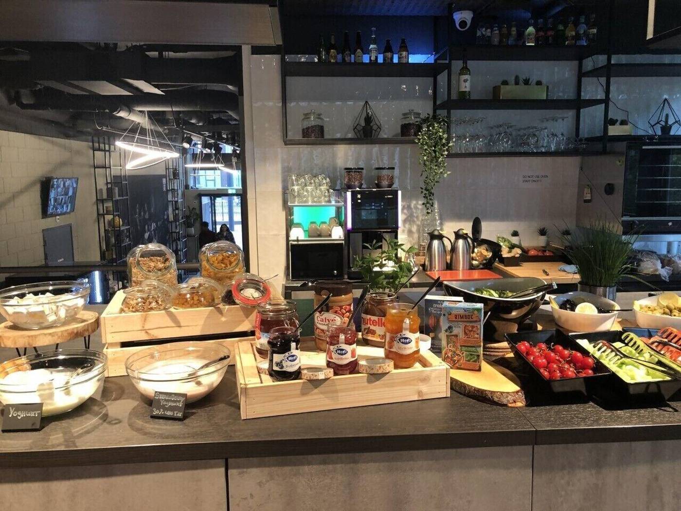 Hotel-New-Kit-Restaurant-17