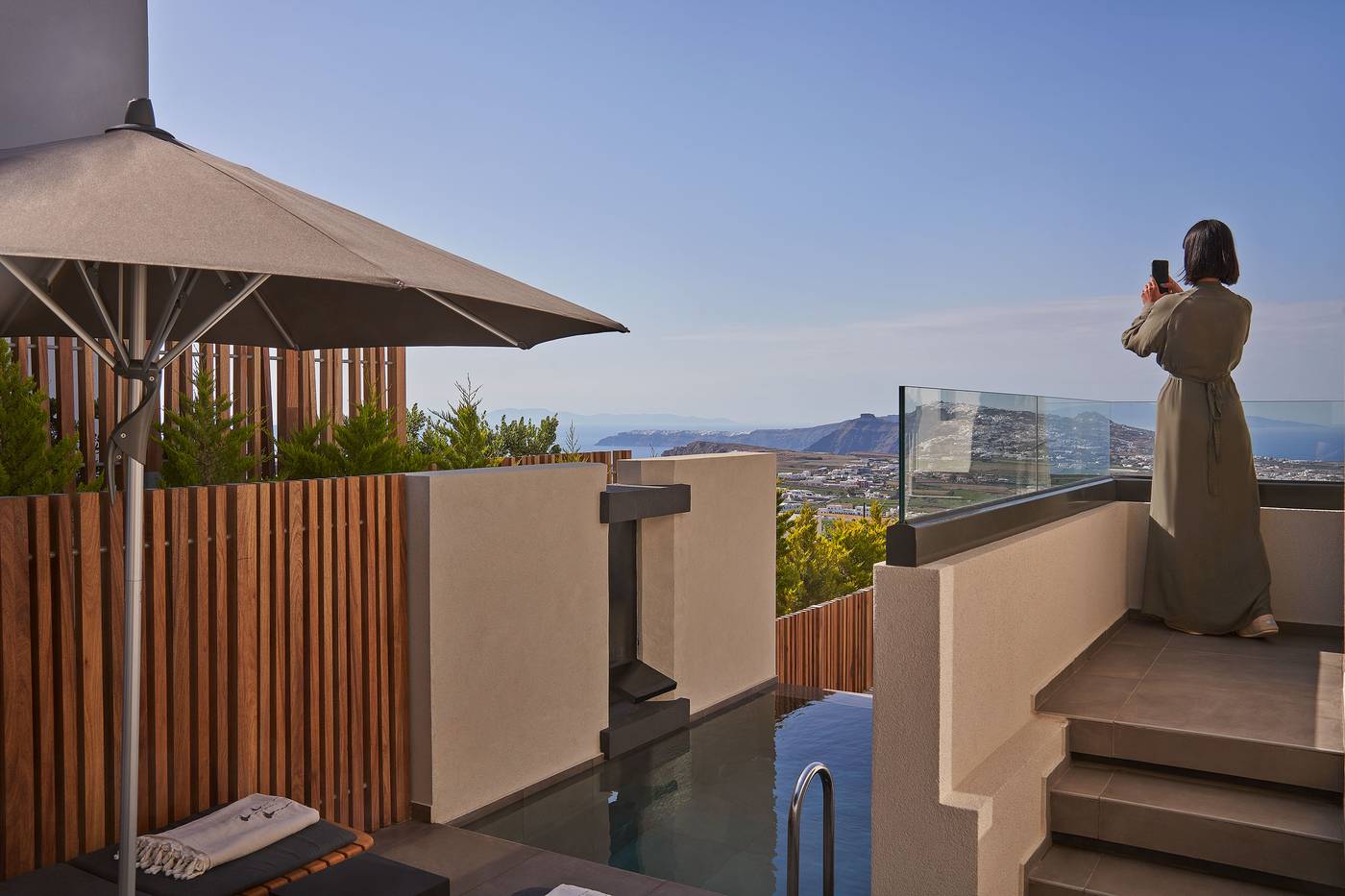 Apikia-Santorini-Room-16