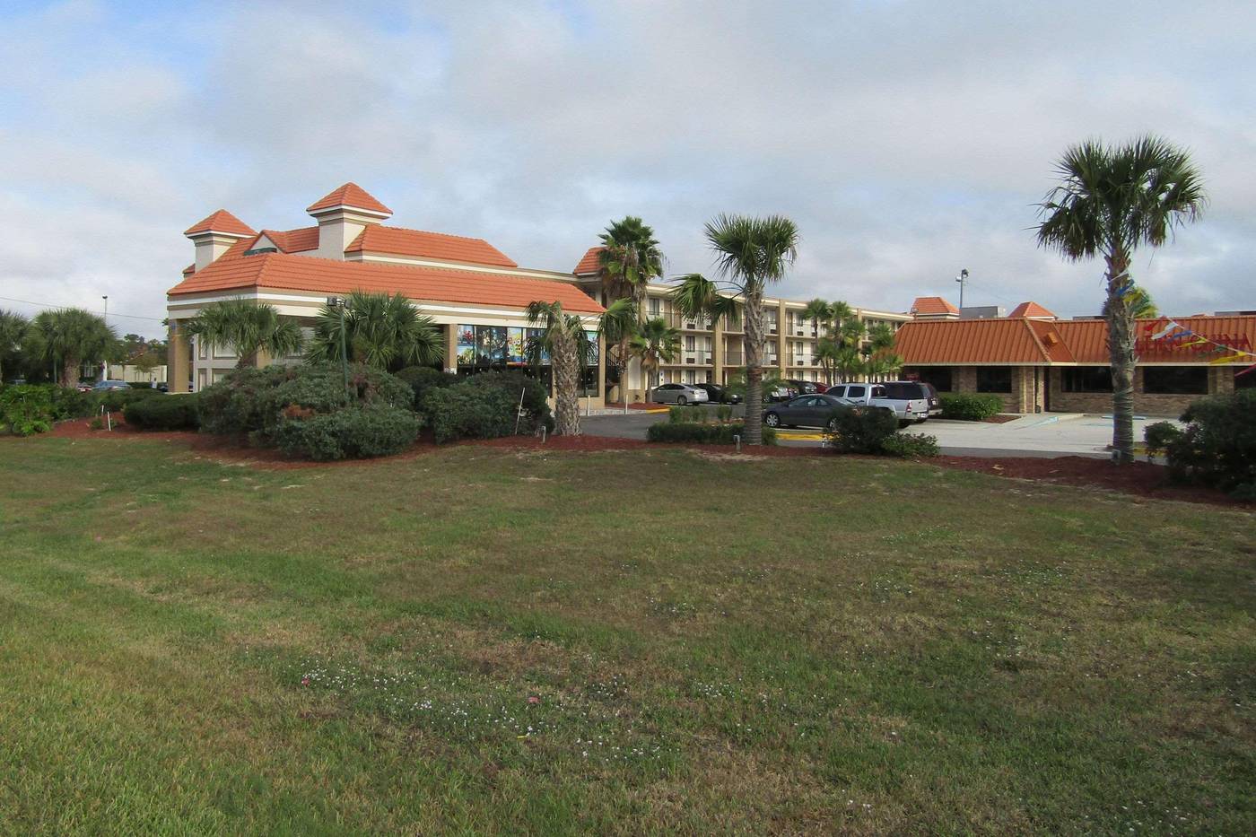 Quality Inn & Suites Kissimmee by The Lake-United States-KISSIMMEE-General view-7
