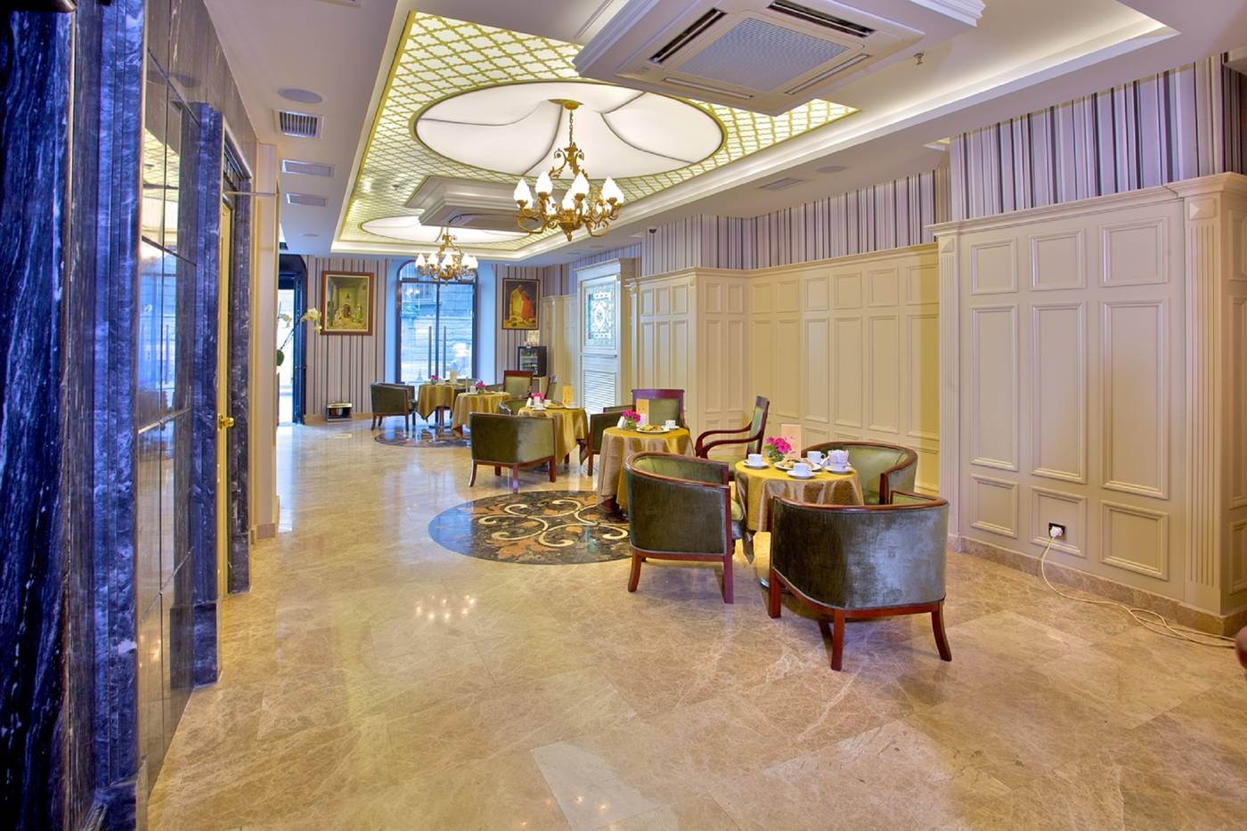 Taksim-Star-Lobby-1
