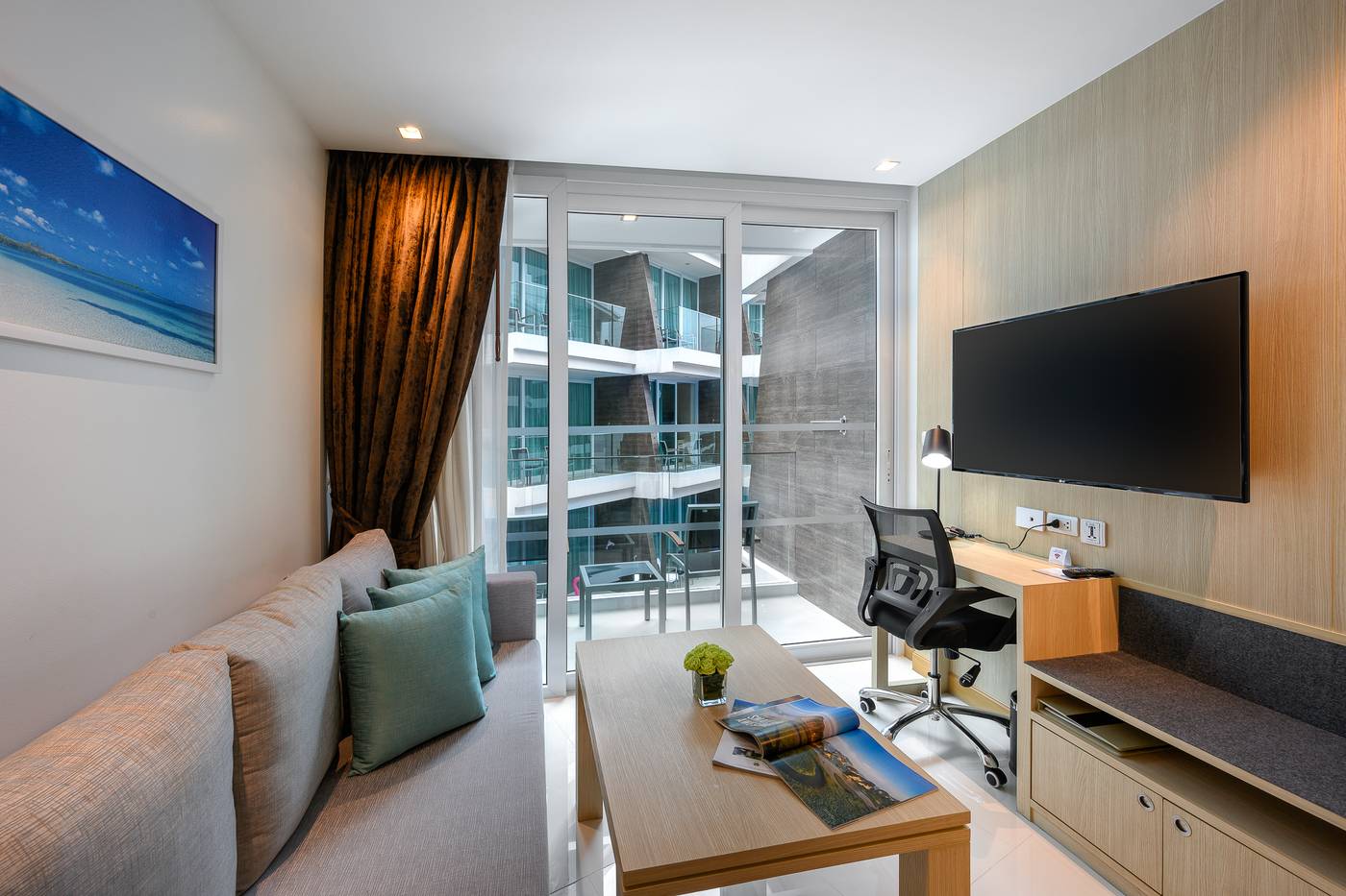 The-Beachfront-Hotel-Phuket-Room-29