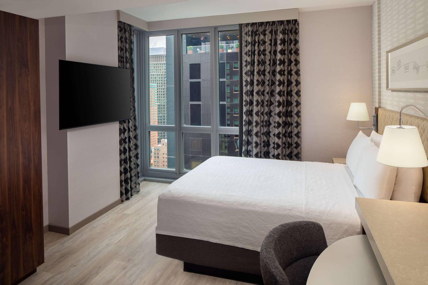 Home2-Suites-By-Hilton-New-York-Times-Square-Room-14