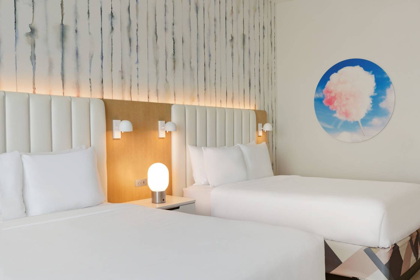 The-Viv-Hotel--Anaheim--a-Tribute-Portfolio-Hotel-Room-34