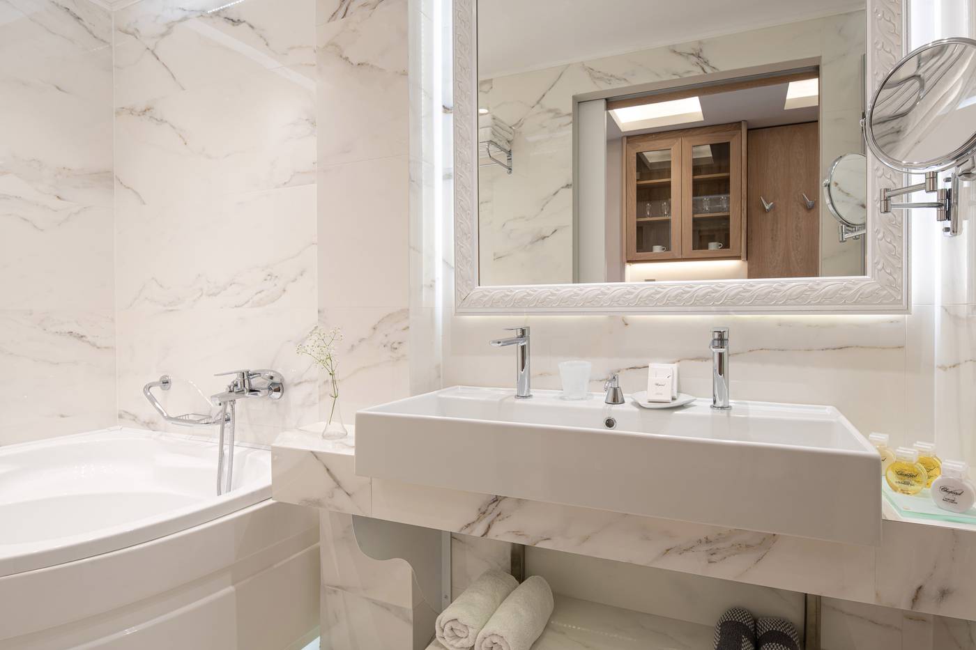 Anthemus-Sea-Beach-Hotel---Spa-Room-71