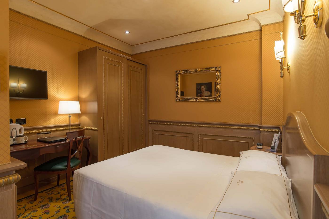 Hotel-River-Palace-Room-32