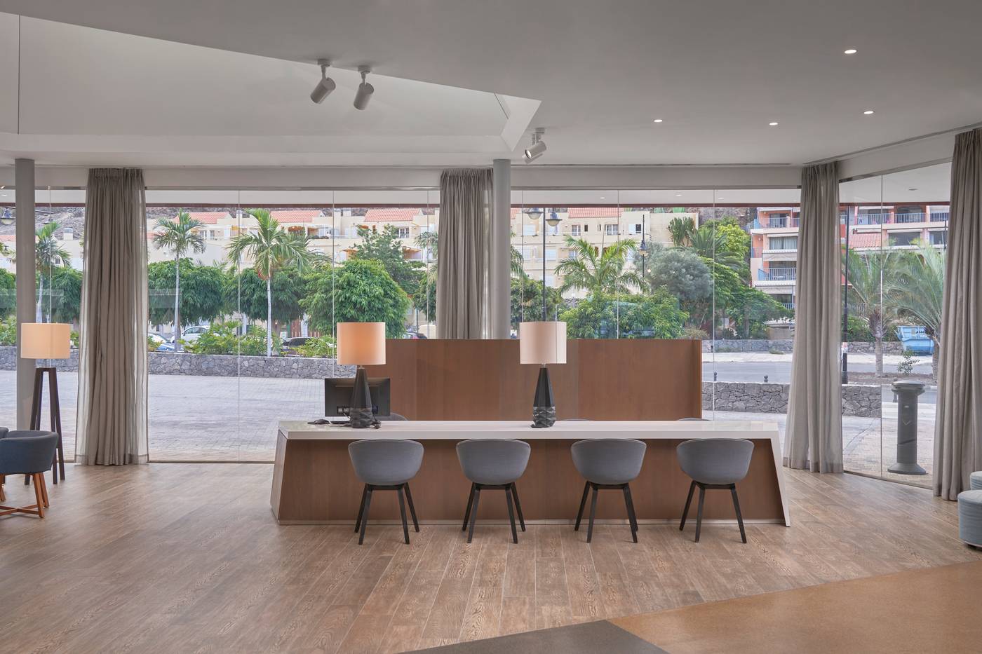 Radisson-Blu-Resort---Spa-Mogan-Lobby-67