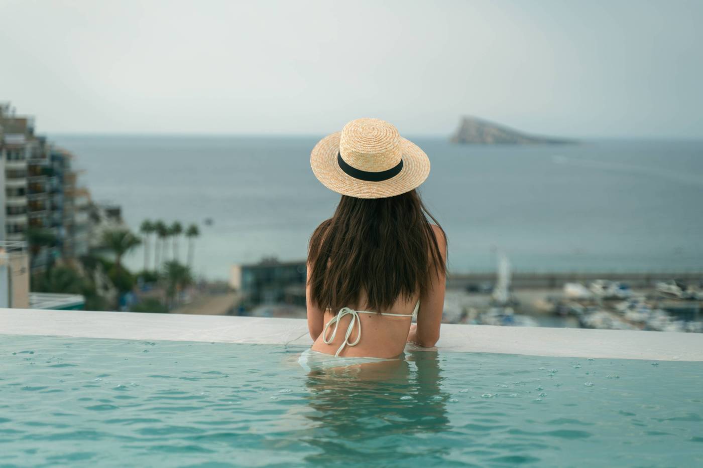 Magic-Fenicia-Pool-61