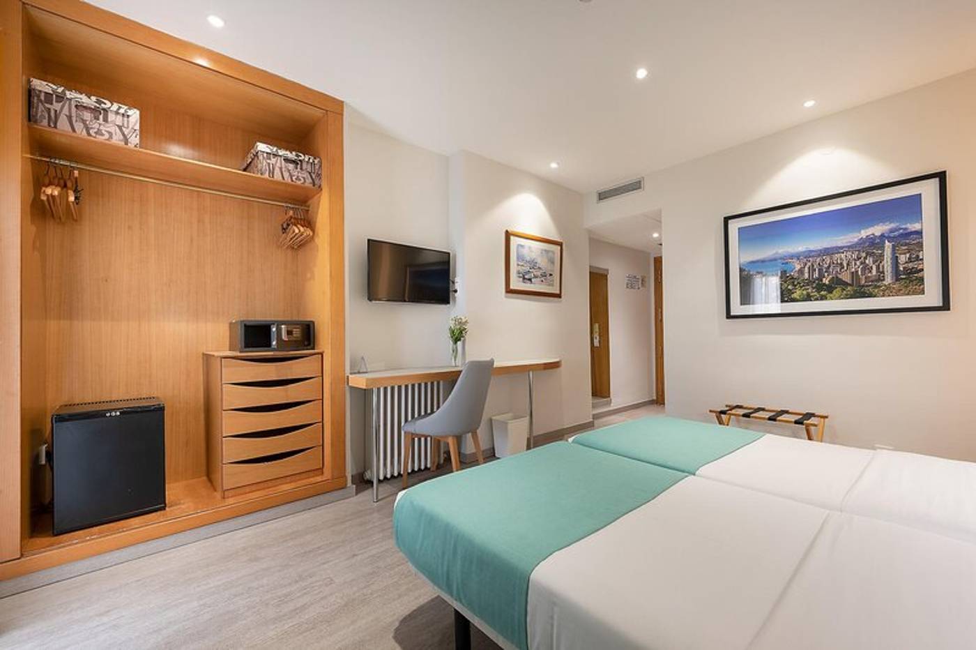 06.11.25 POseidon Resort