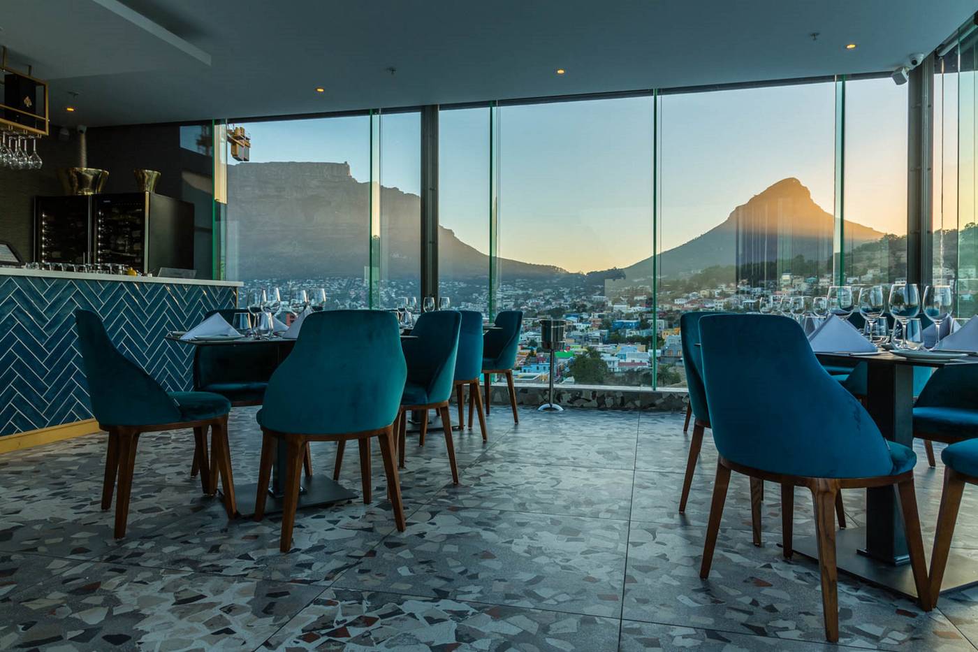 The-Capital-Mirage-Hotel-Restaurant-3