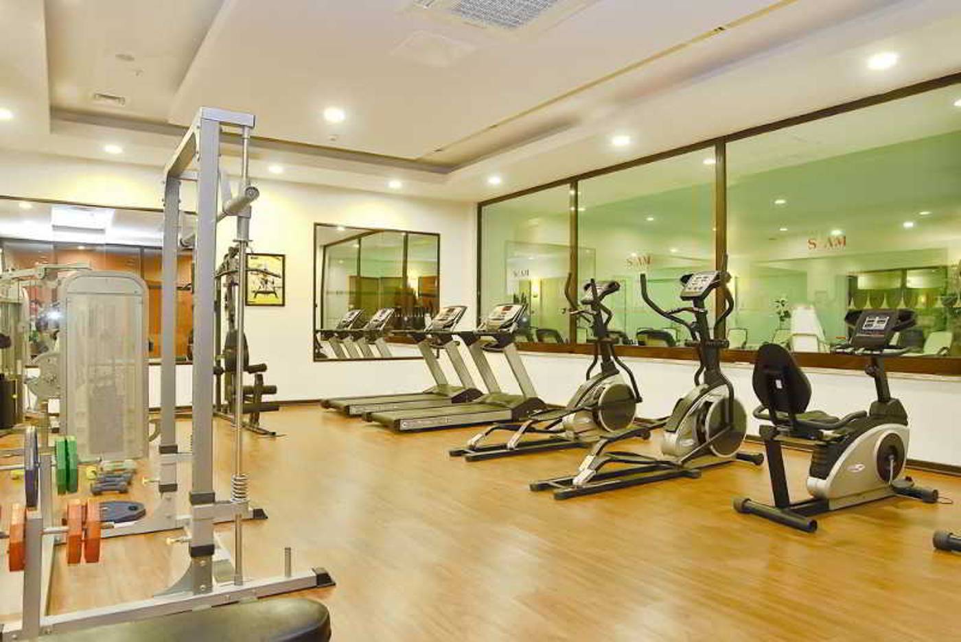 Siam-Elegance-Hotel---Spa-Sports-and-Entertainment-75