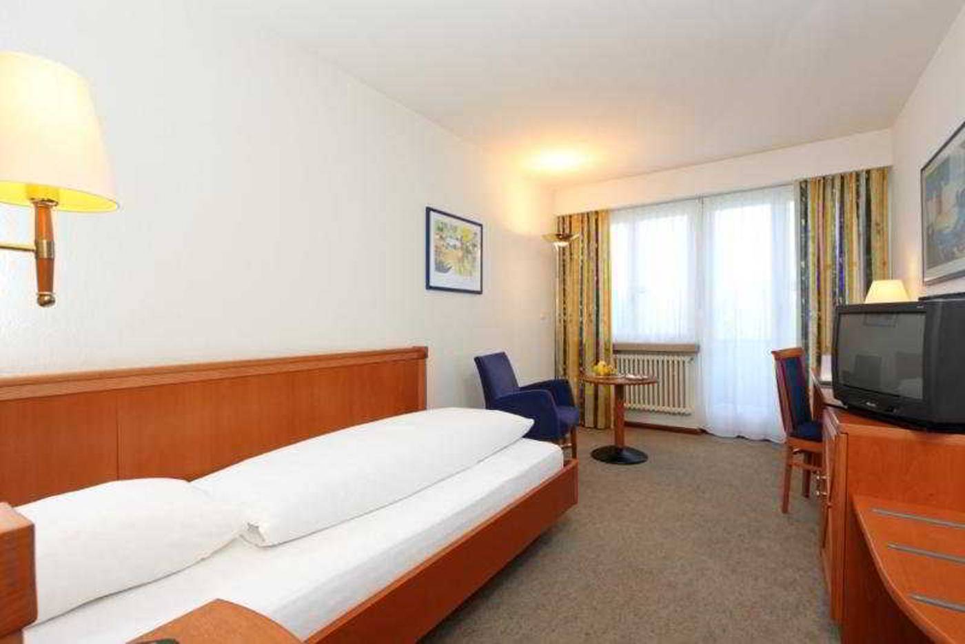 Schiff am Rhein-Switzerland-RHEINFELDEN / BASEL-Room-5