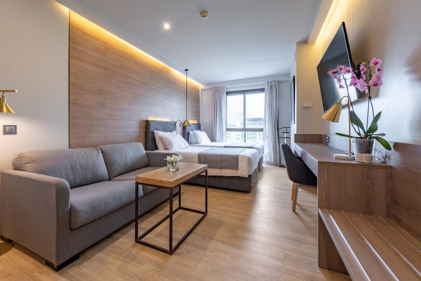 Espahotel-Plaza-de-Espana-Room-2