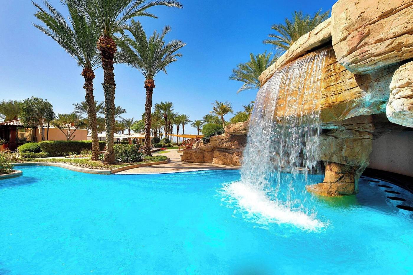 The-Ritz-Carlton--Dubai-Pool-8