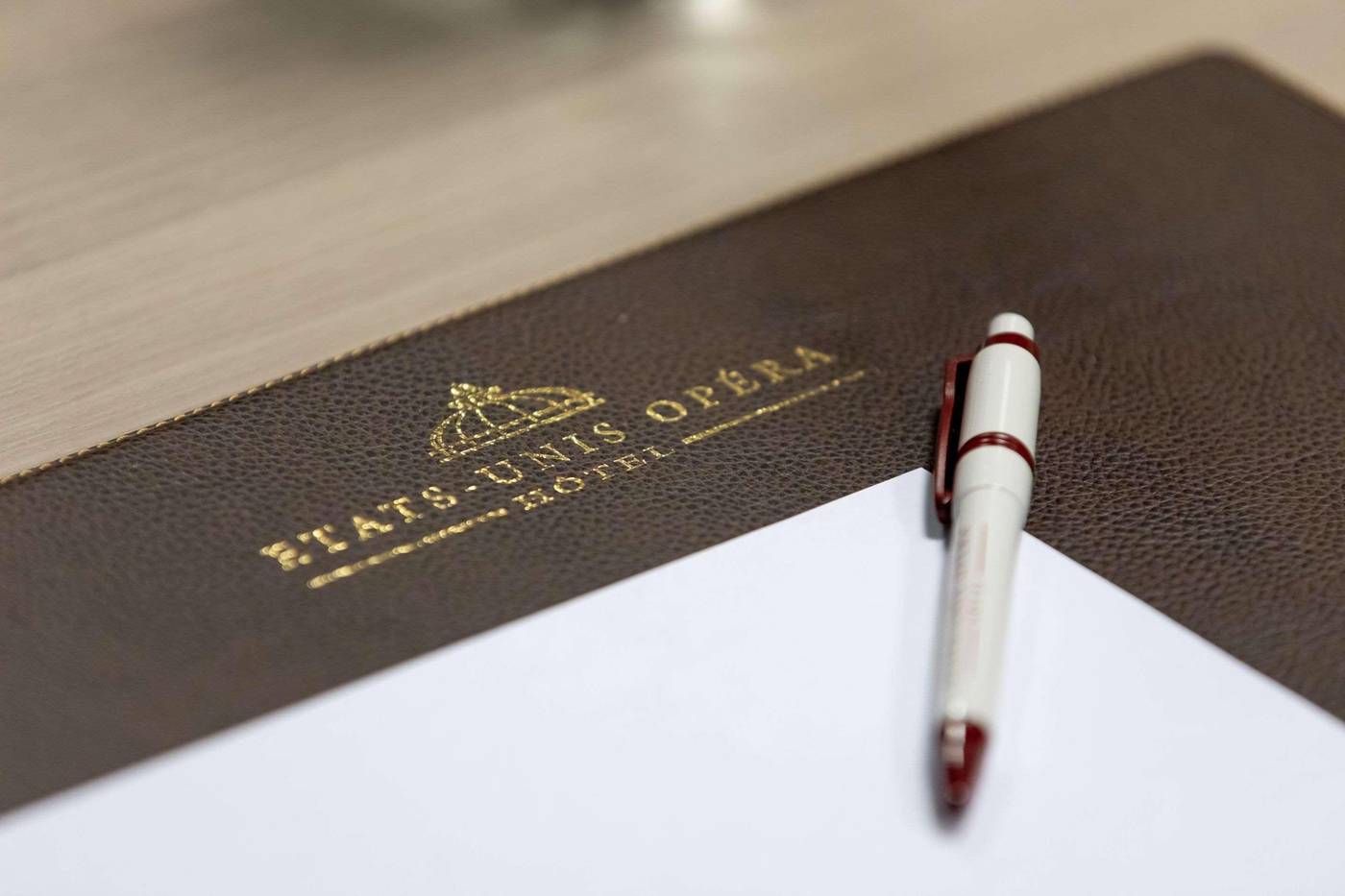 Hotel-Etats-Unis-Opera-Room-56