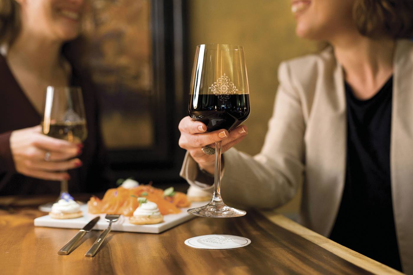 La-Demeure-Montaigne-Bar-76