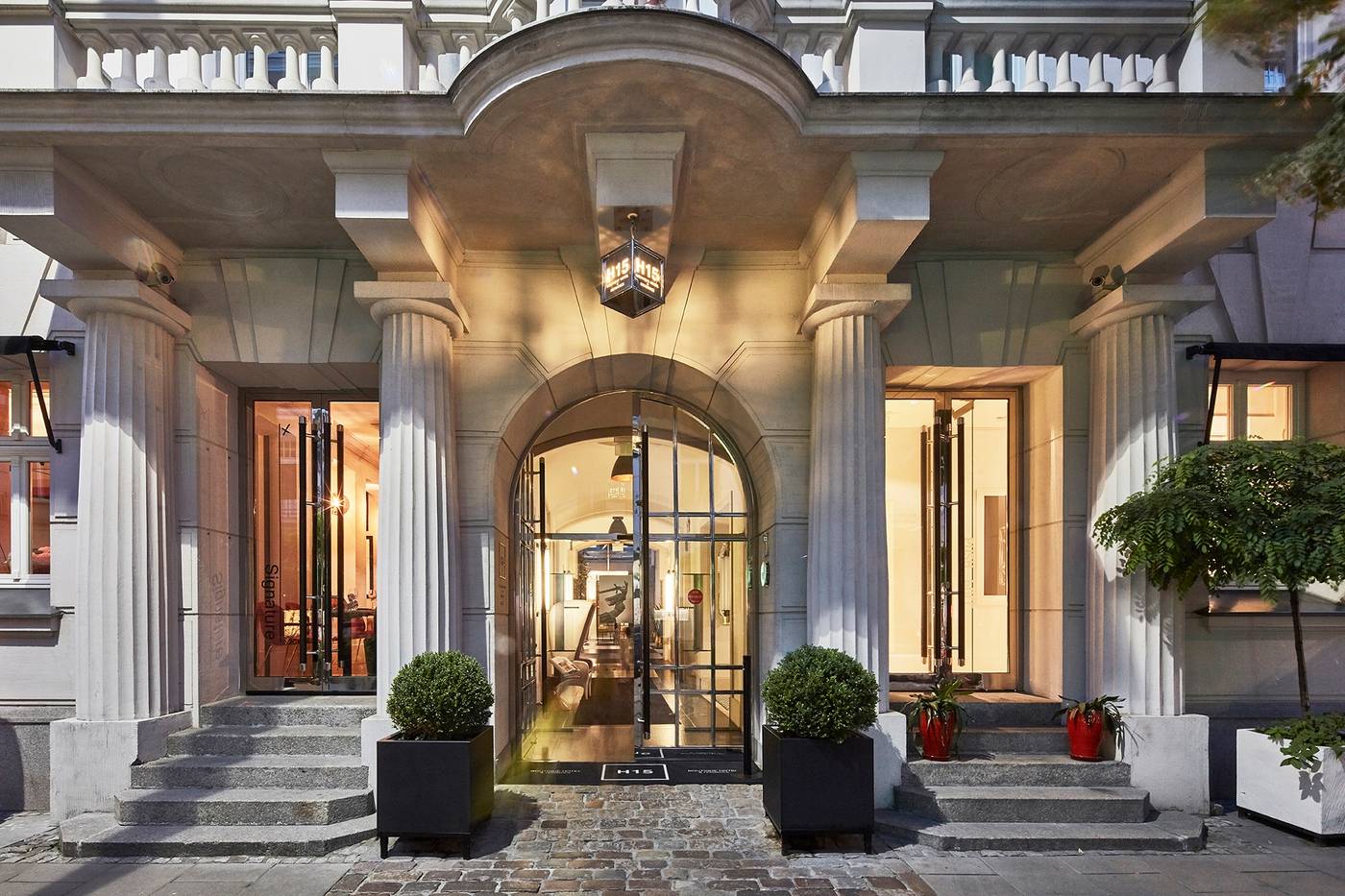 H15 Boutique - Poland - WARSAW - General view - 7