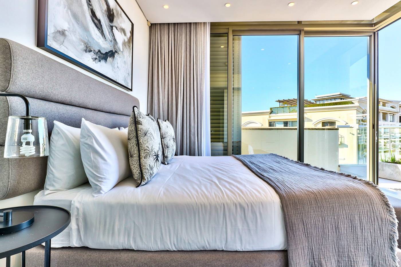 Lawhill-Luxury-Apartments-Room-21