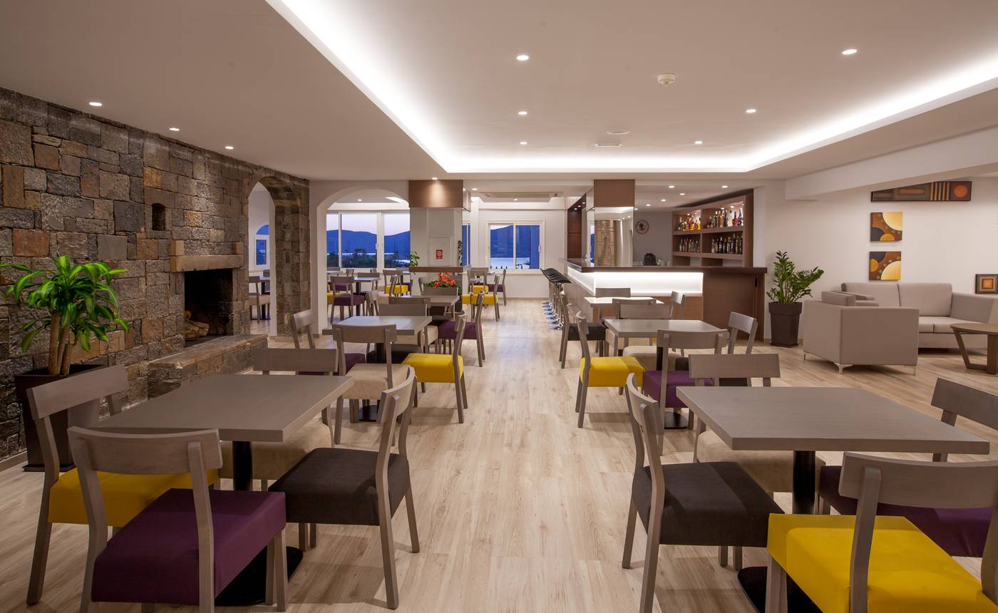 Elounda-Breeze-Resort-Lobby-15