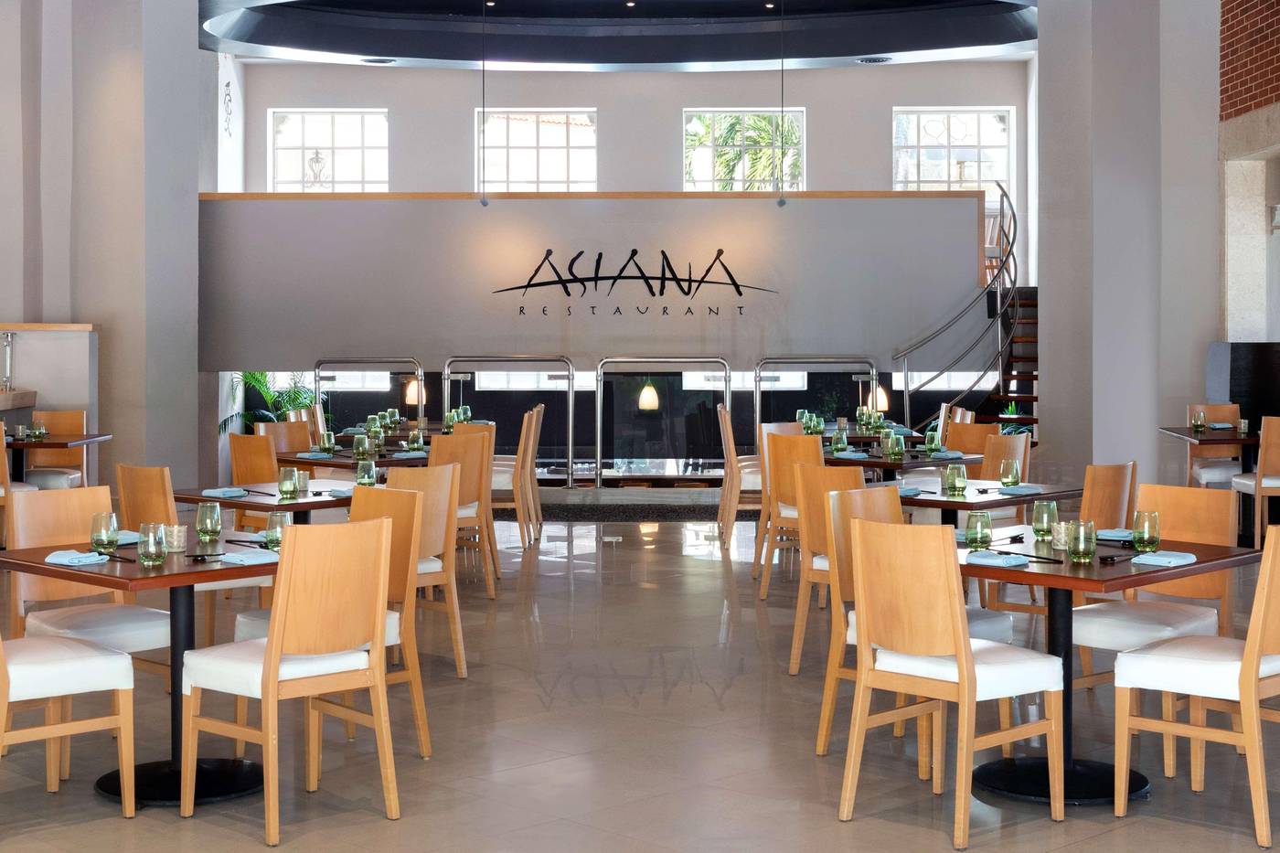 Hilton-Playa-del-Carmen-All-inclusive--The-Royal--Restaurant-78