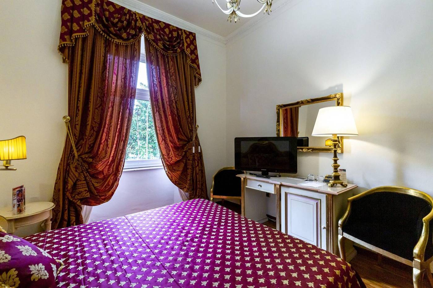 Columbia-Charming-Spa-Room-55